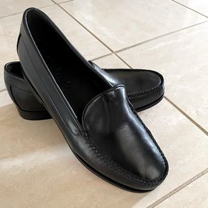 Men’s Hitchcock Black Leather Loafers 11 1/2 8E